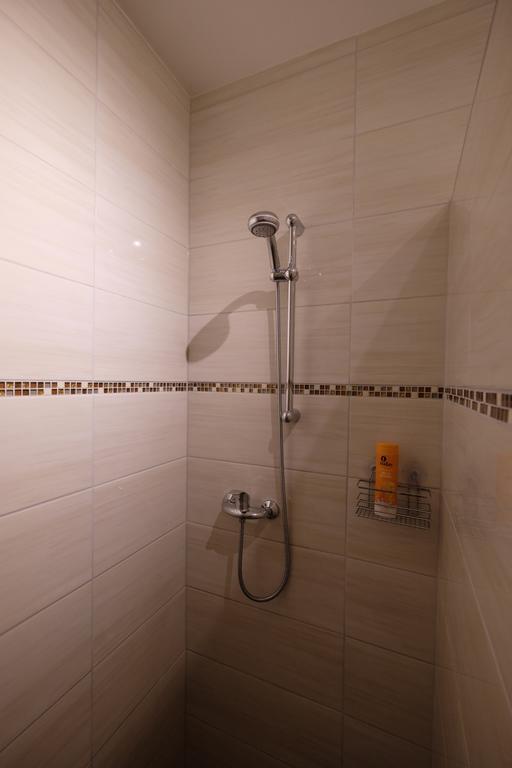Hotel Grüner Kranz Rendsburg Oda fotoğraf
